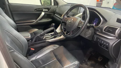 MITSUBISHI ECLIPSE CROSS 1.5 4