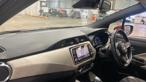 NISSAN MICRA 1.0 IG-T 100 Tekna Xtronic