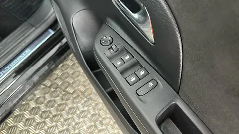 VAUXHALL CORSA 100kW Ultimate 50kWh Auto