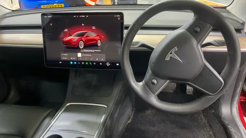 TESLA MODEL 3 RWD Auto