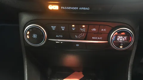 FORD FIESTA 1.0 EcoBoost Titanium