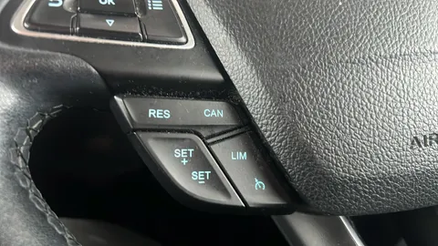 FORD ECOSPORT 1.0 EcoBoost 125 Titanium