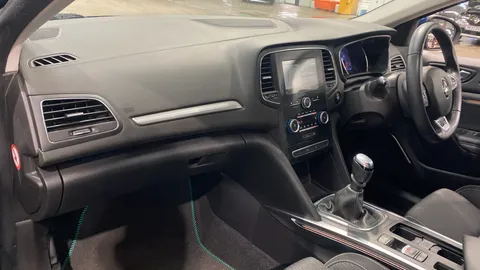 RENAULT MEGANE 1.3 TCE Iconic