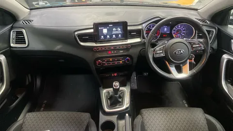 KIA CEED 1.0T GDi ISG 2