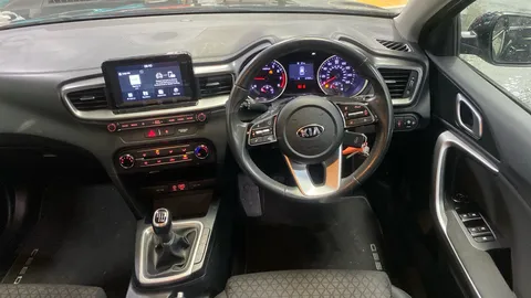 KIA CEED 1.0T GDi ISG 2