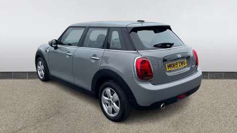 MINI HATCHBACK 1.5 Cooper Classic II Auto