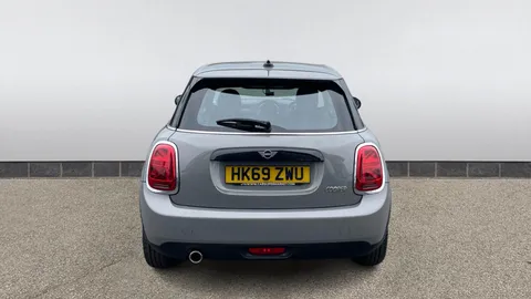 MINI HATCHBACK 1.5 Cooper Classic II Auto