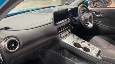 HYUNDAI KONA 100kW SE Connect 39kWh Auto