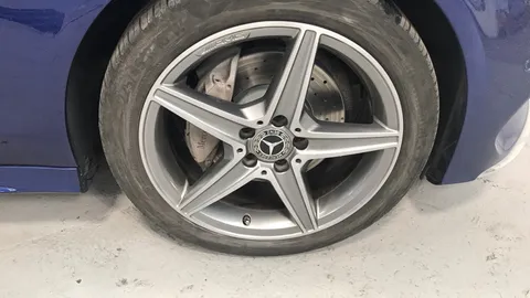 MERCEDES-BENZ C CLASS C200 AMG Line