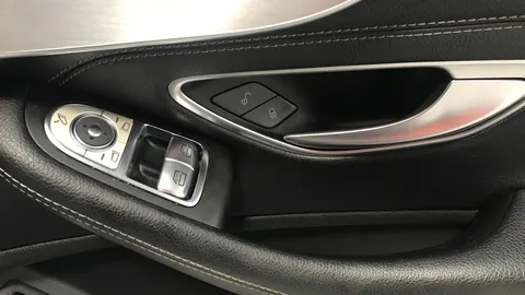 MERCEDES-BENZ C CLASS C200 AMG Line