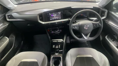 VAUXHALL MOKKA 100kW Design 50kWh Auto