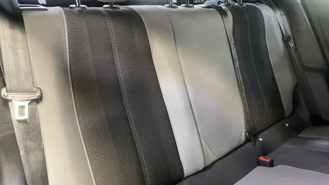 VAUXHALL MOKKA 100kW Design 50kWh Auto