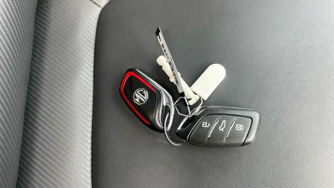 MG MOTOR UK ZS 130kW Trophy Connect EV 51kWh Auto