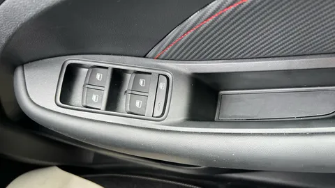 MG MOTOR UK ZS 130kW Trophy Connect EV 51kWh Auto