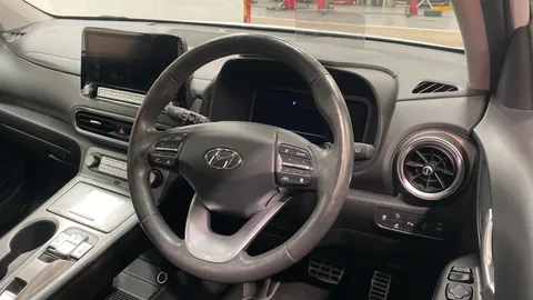 HYUNDAI KONA 150kW Ultimate 64kWh Auto