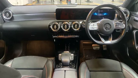 MERCEDES-BENZ A CLASS A180 AMG Line Premium Auto