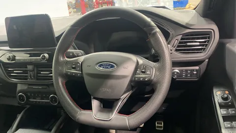 Ford Kuga 2.5 FHEV ST-Line X Edition CVT [Black Pack]