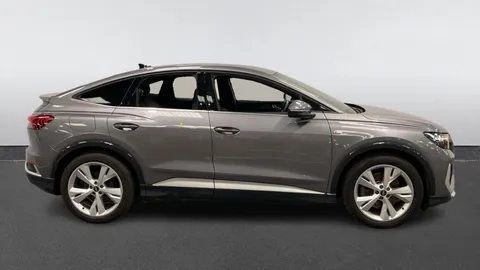 AUDI Q4 150kW 40 82kWh S Line Auto