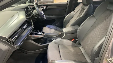 AUDI Q4 150kW 40 82kWh S Line Auto