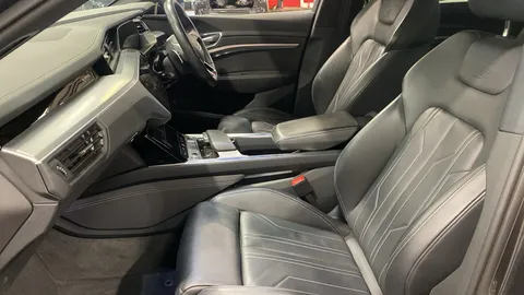 AUDI E-TRON 230kW 50 Quattro 71kWh Black Edition Auto