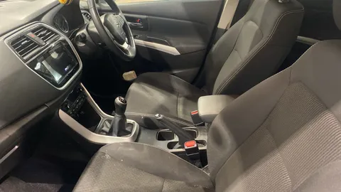 SUZUKI SX4 S-CROSS 1.0 Boosterjet SZ-T 5dr