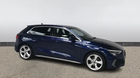 AUDI A3 30 TFSI S Line S Tronic [Comfort+Sound]