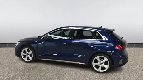 AUDI A3 30 TFSI S Line S Tronic [Comfort+Sound]