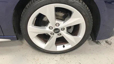 AUDI A3 30 TFSI S Line S Tronic [Comfort+Sound]