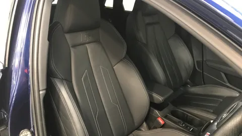 AUDI A3 30 TFSI S Line S Tronic [Comfort+Sound]