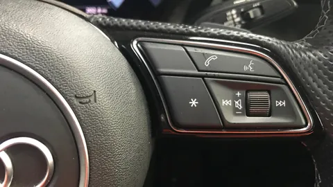 AUDI A3 30 TFSI S Line S Tronic [Comfort+Sound]