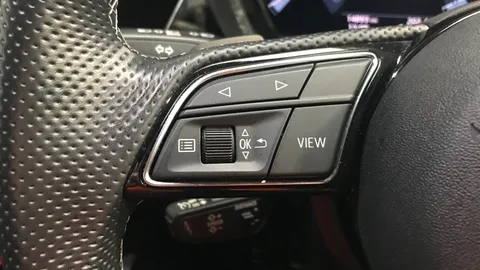 AUDI A3 30 TFSI S Line S Tronic [Comfort+Sound]