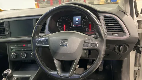 SEAT Leon 1.0 TSI SE Dynamic [EZ]