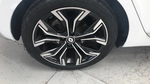 RENAULT CLIO 1.6 E-TECH full hybrid 145 Techno Auto