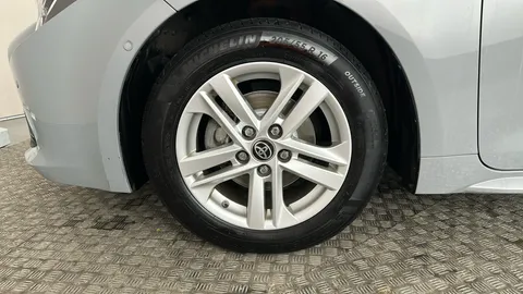 TOYOTA COROLLA 1.8 VVT-i Hybrid Icon Tech CVT