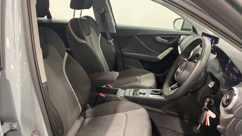 AUDI Q2 35 TFSI Sport S Tronic