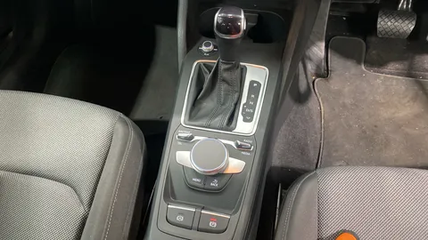 AUDI Q2 35 TFSI Sport S Tronic