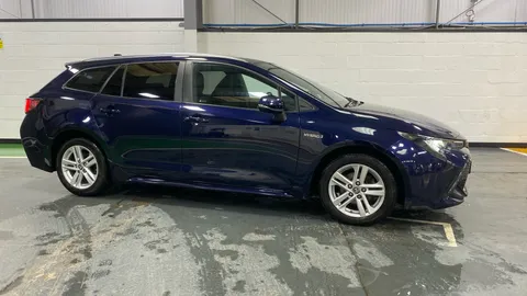 TOYOTA COROLLA 1.8 VVT-i Hybrid Icon Tech CVT