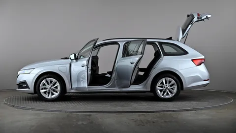 SKODA OCTAVIA 1.4 TSI iV SE Technology DSG