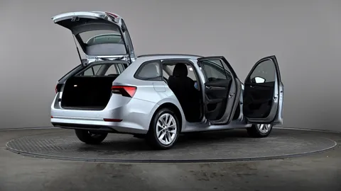 SKODA OCTAVIA 1.4 TSI iV SE Technology DSG