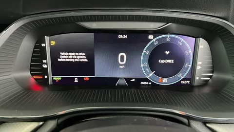 SKODA OCTAVIA 1.4 TSI iV SE Technology DSG