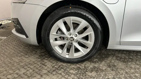 SKODA OCTAVIA 1.4 TSI iV SE Technology DSG