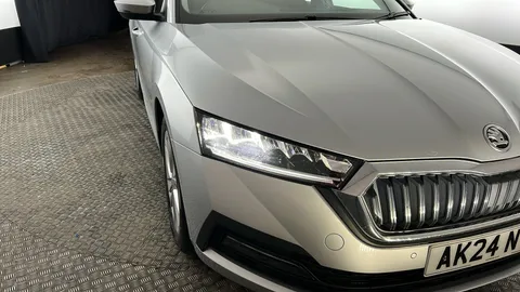 SKODA OCTAVIA 1.4 TSI iV SE Technology DSG