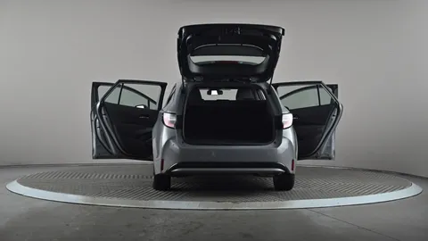 TOYOTA COROLLA 1.8 VVT-i Hybrid Icon Tech CVT