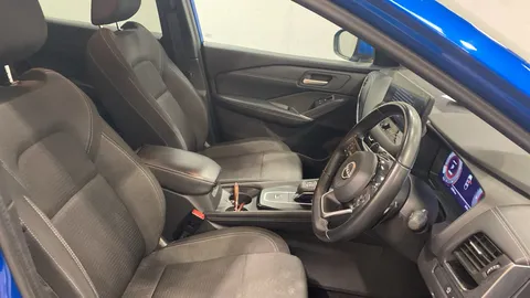 NISSAN QASHQAI 1.3 DiG-T MH 158 N-Connecta Xtronic