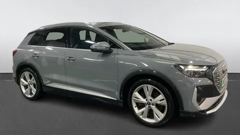 AUDI Q4 150kW 40 82kWh S Line Auto