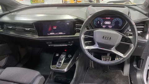 AUDI Q4 150kW 40 82kWh S Line Auto