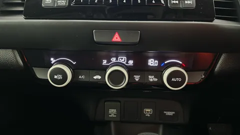 Honda Jazz 1.5 i-MMD Hybrid SE eCVT