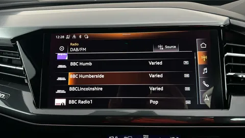 AUDI Q4 150kW 40 82kWh S Line Auto