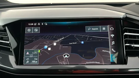 AUDI Q4 150kW 40 82kWh S Line Auto