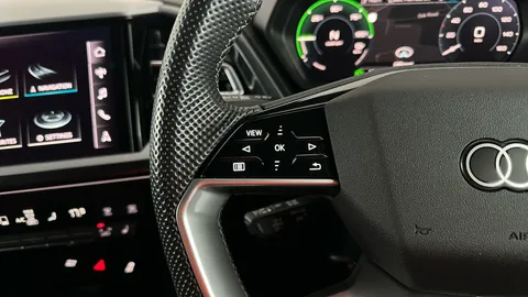 AUDI Q4 150kW 40 82kWh S Line Auto